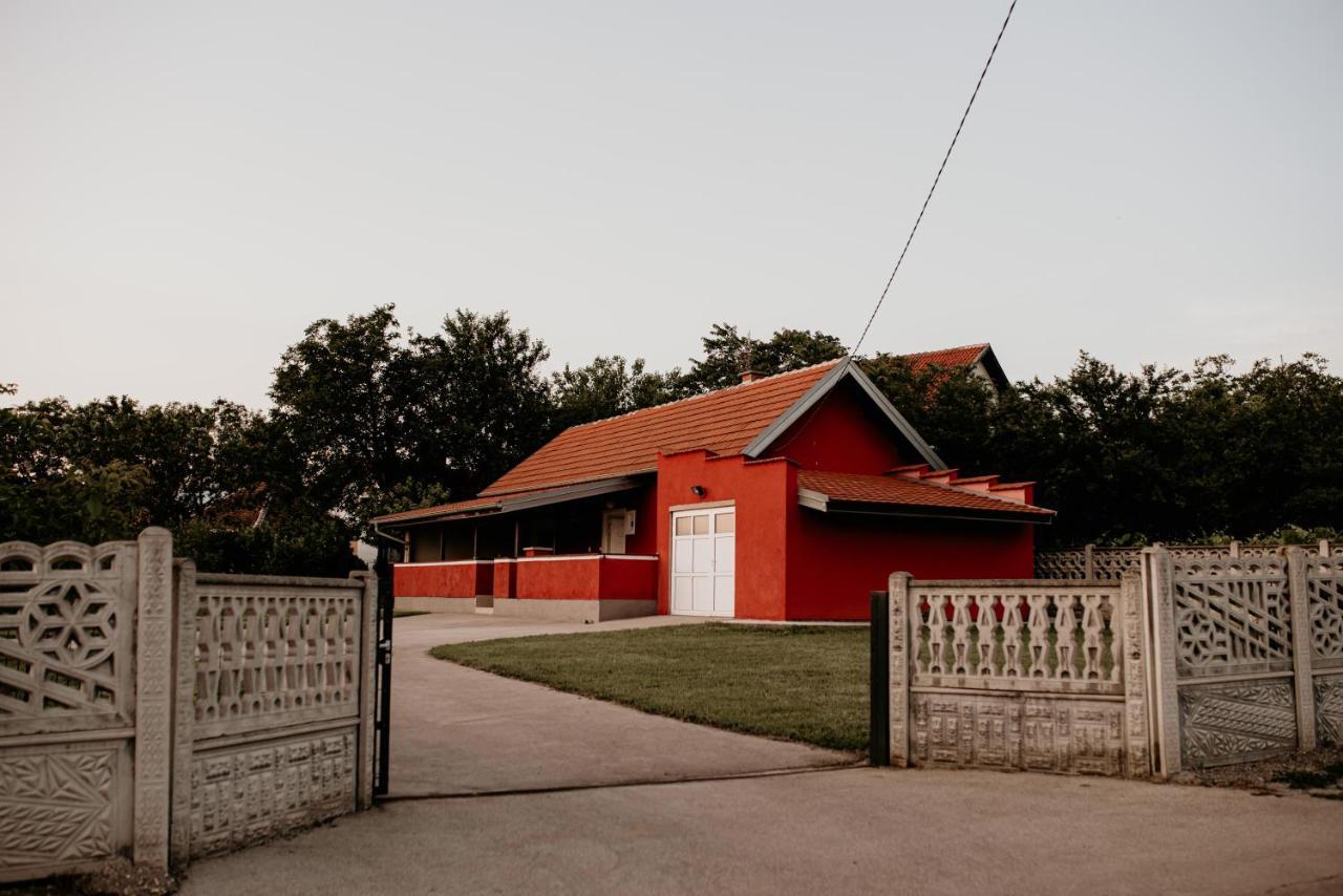 Vikendica Castanea Banja Zdrelo Villa Petrovac na Mlavi Luaran gambar
